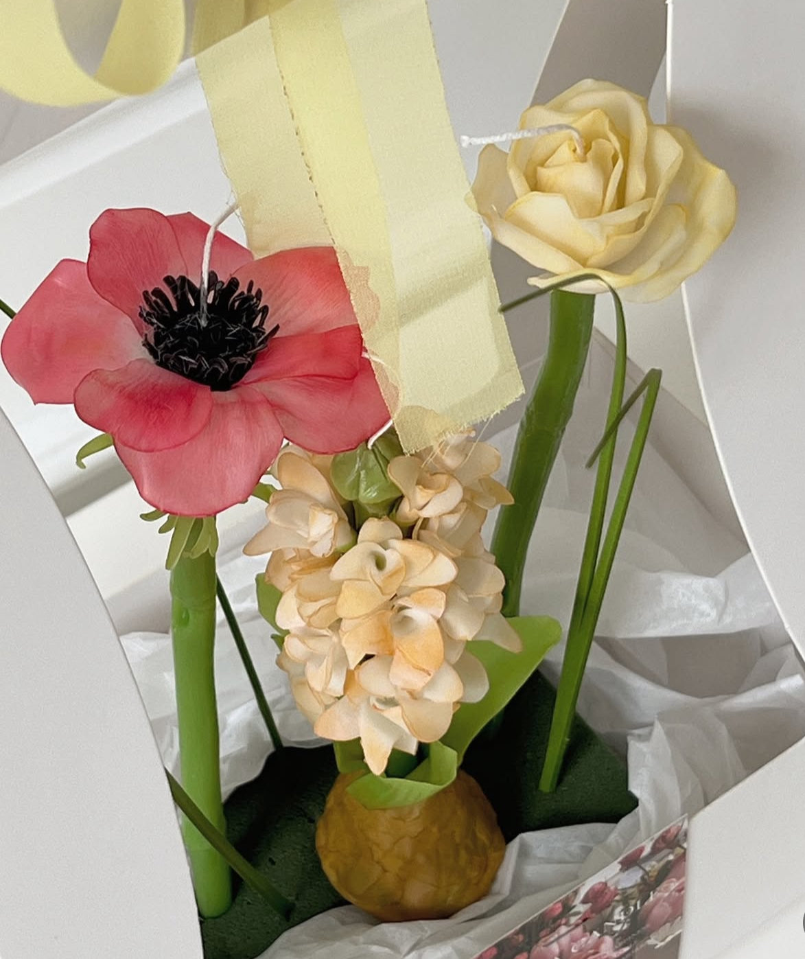 CNDLNYC | Real Flower Candle - Perfect Mother’s Day Gift for Her