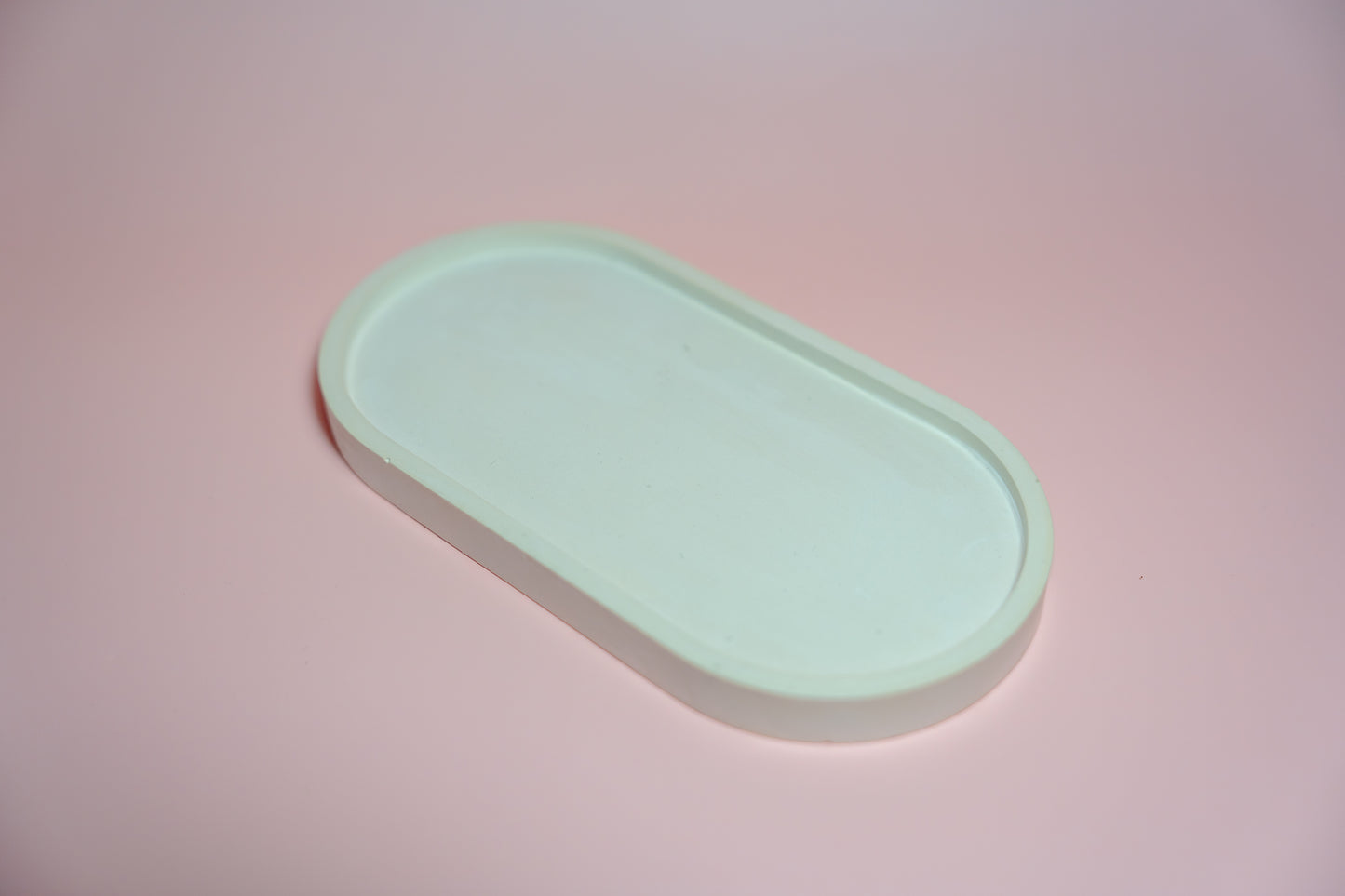 CNDLNYC Beige Candle Tray - A Stylish and Elegant Way to Display Your Candles