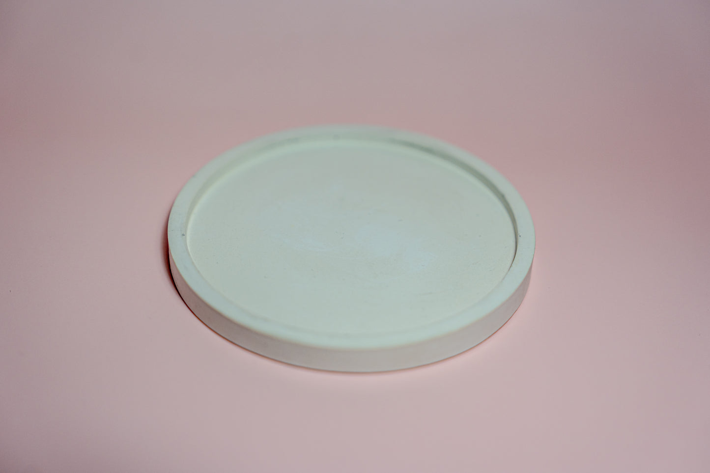 CNDLNYC Beige Candle Tray - A Stylish and Elegant Way to Display Your Candles