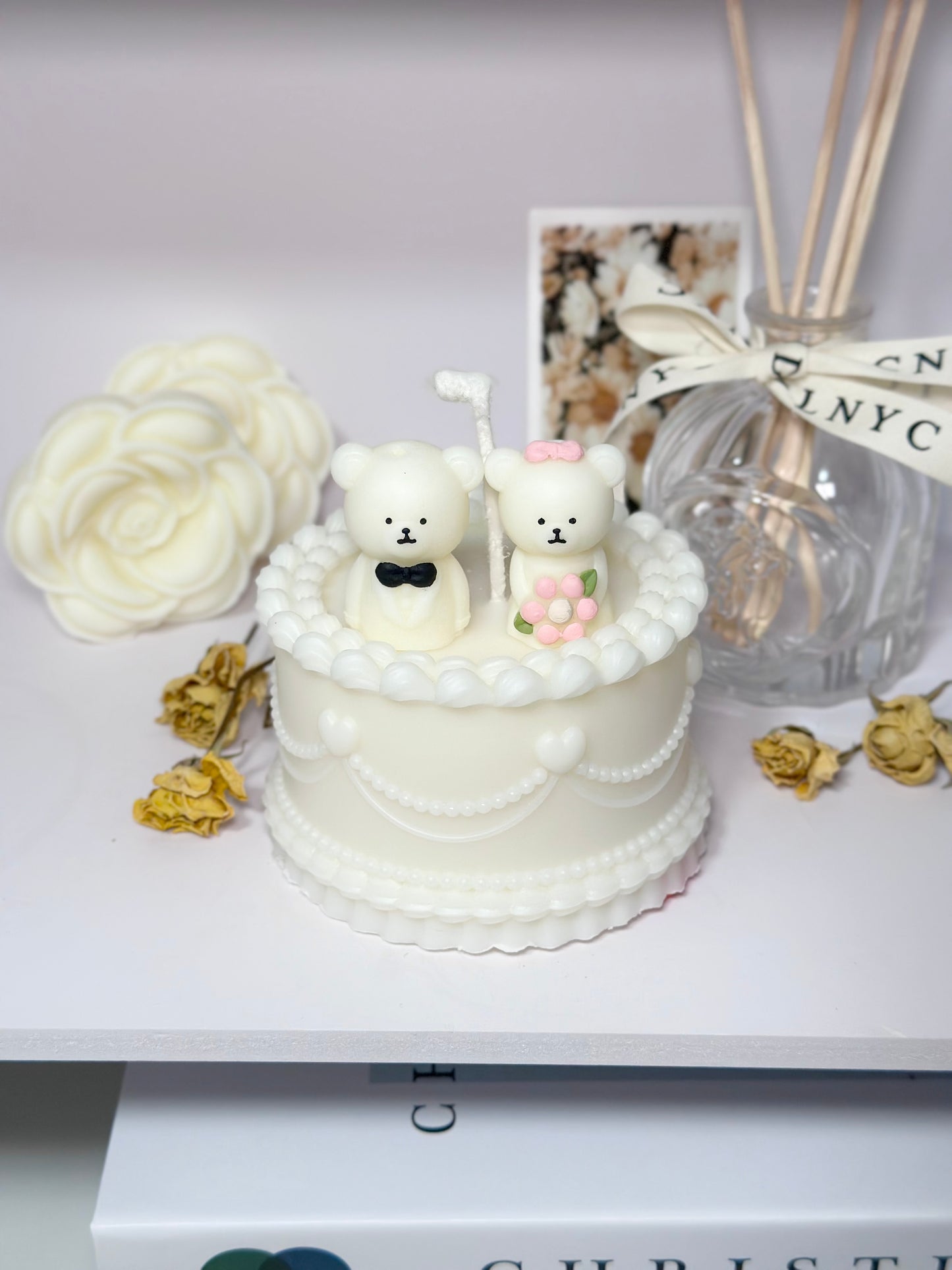 CNDLNYC | Lovely Wedding Cake Candle - Perfect Wedding Gift